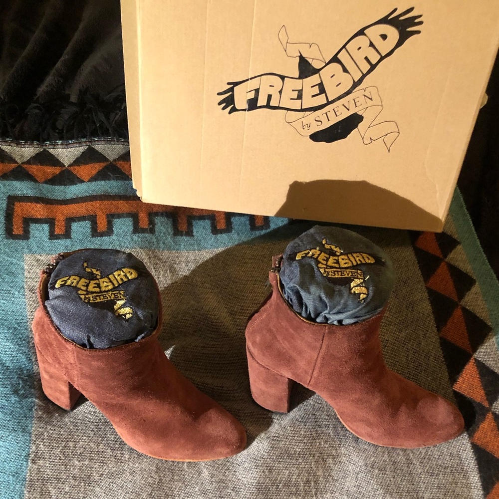 Freebird Harlo Suede Booties Sz 9 “Rust”